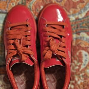Red Sneakers Puma Size Us 5.5